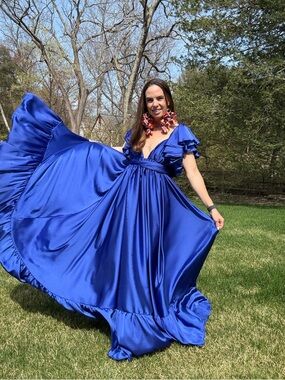 Erika Peña Valeria Maxi dress